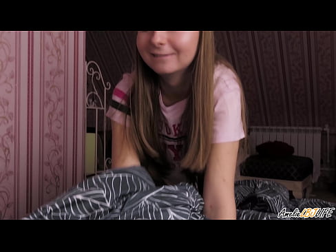 ❤️ Tarraingíonn Blondie BFF go domhain uirthi agus faigheann sí cum ina béal ❤️  Porn  ag ga.xxxgr.ru ️❤